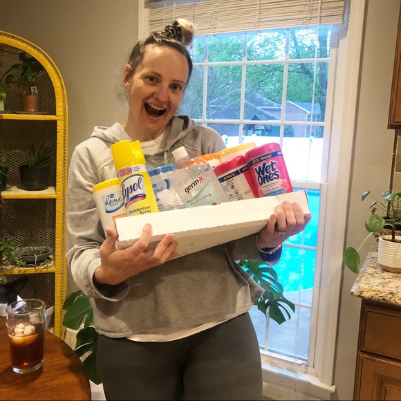 Meet your Posher, Kim - Picture 3 of 6